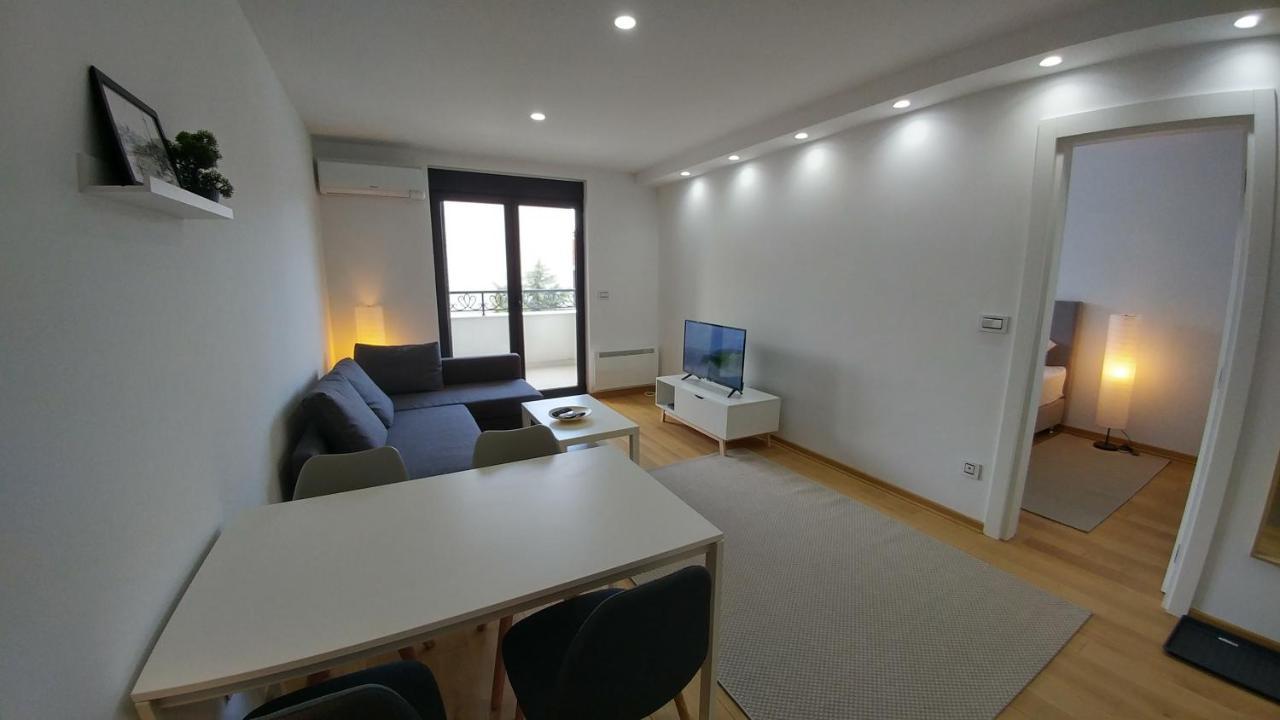J&J Apartments เบลเกรด ภายนอก รูปภาพ